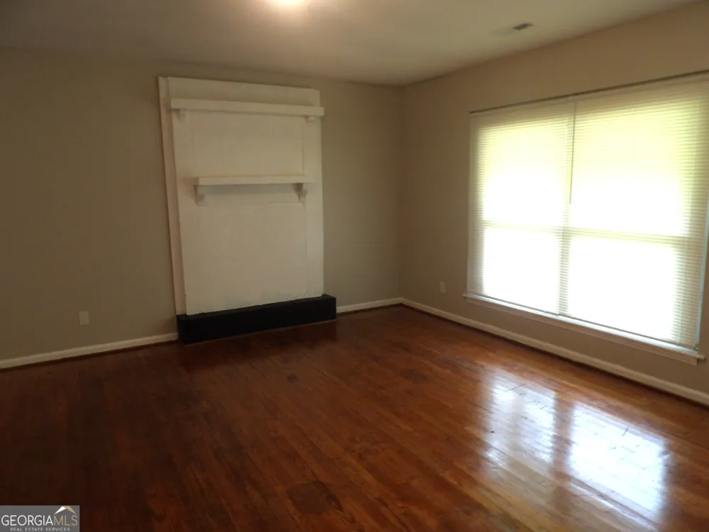 1903 Futral RD Griffin, GA 30224