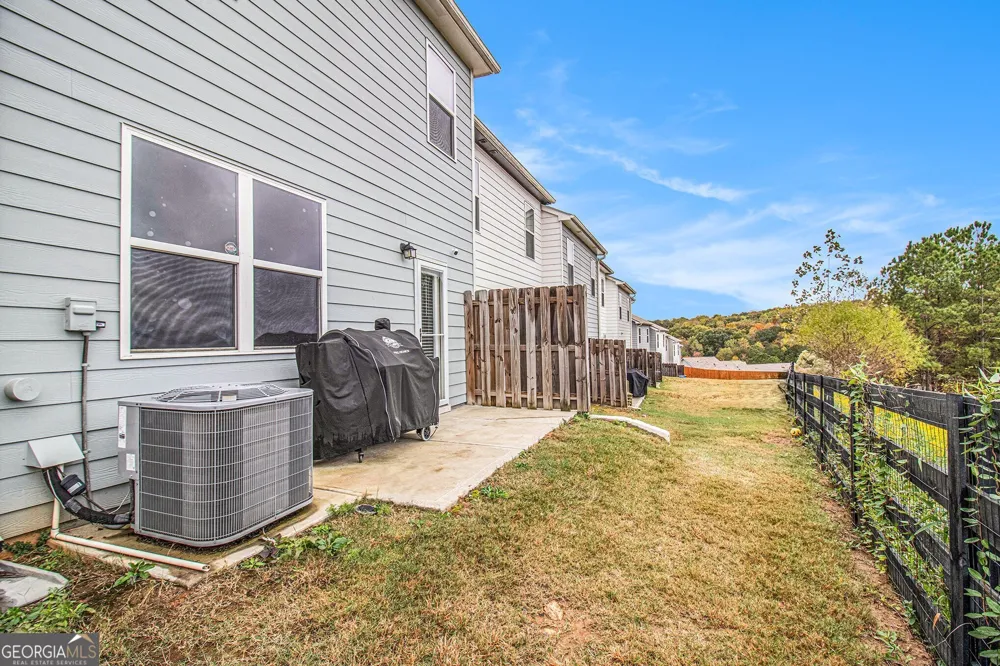 5642 Union Pointe DR Union City, GA 30291