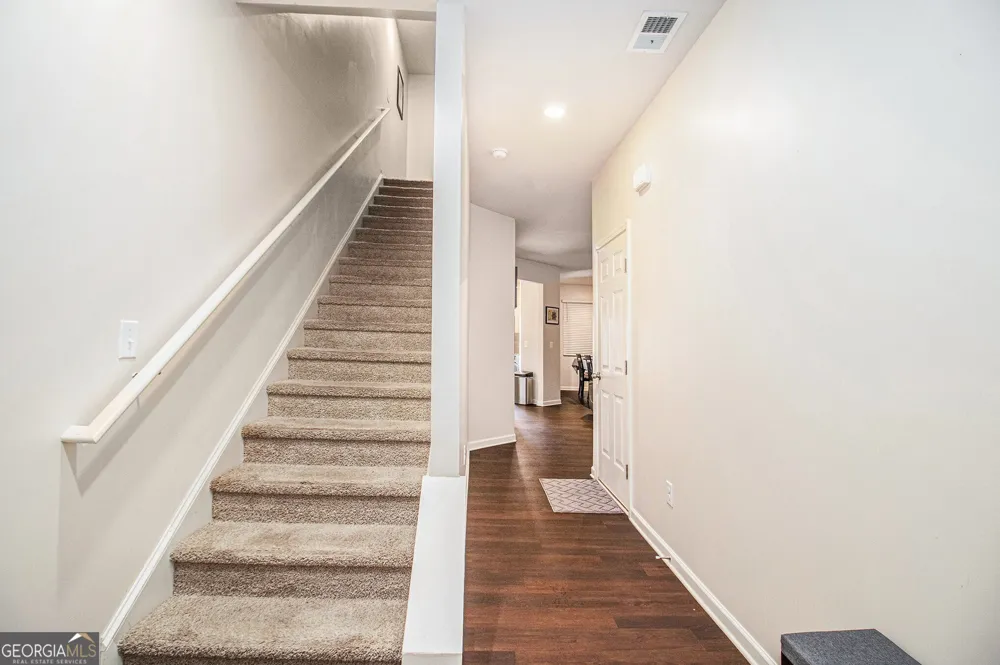 5642 Union Pointe DR Union City, GA 30291