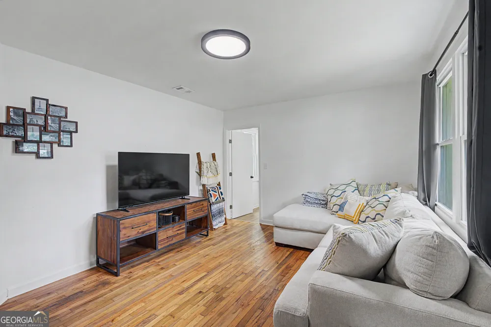 1301 E 68th ST Savannah, GA 31404