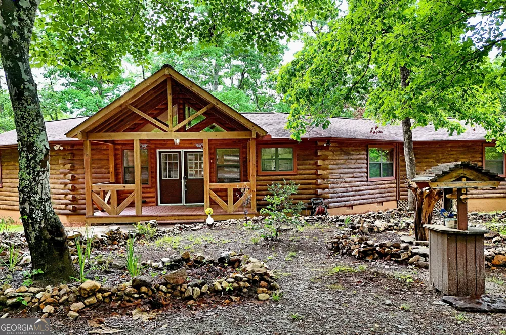 3857 Gumlog RD Young Harris, GA 30582