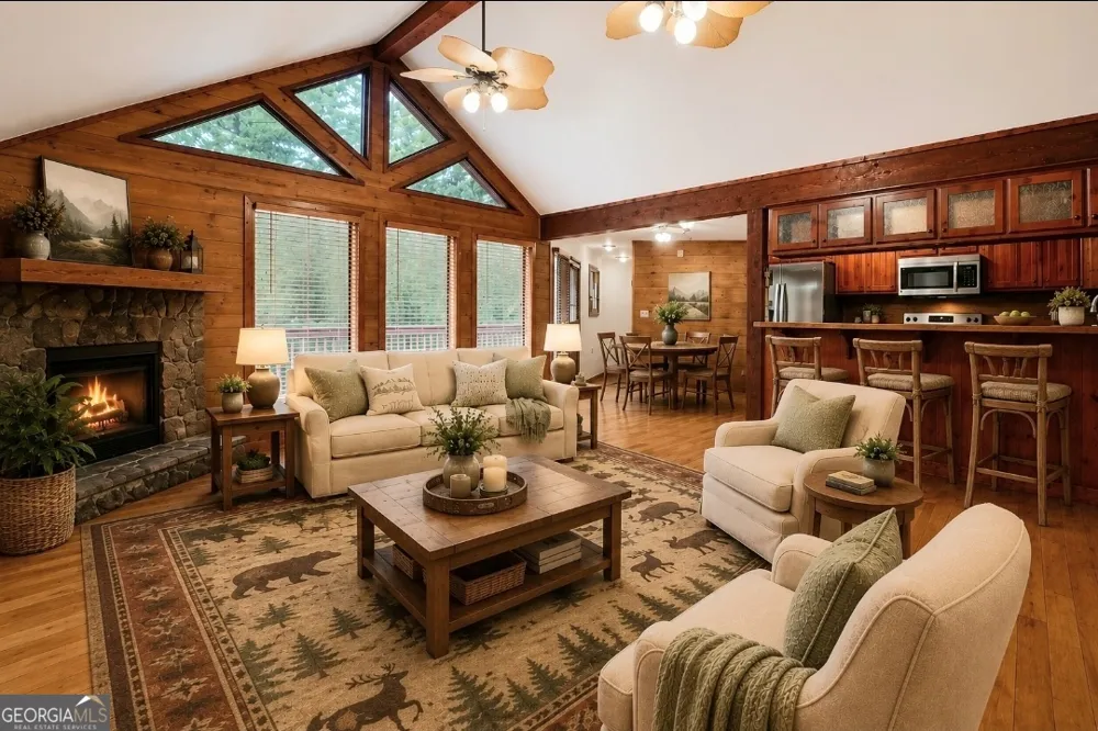 3857 Gumlog RD Young Harris, GA 30582