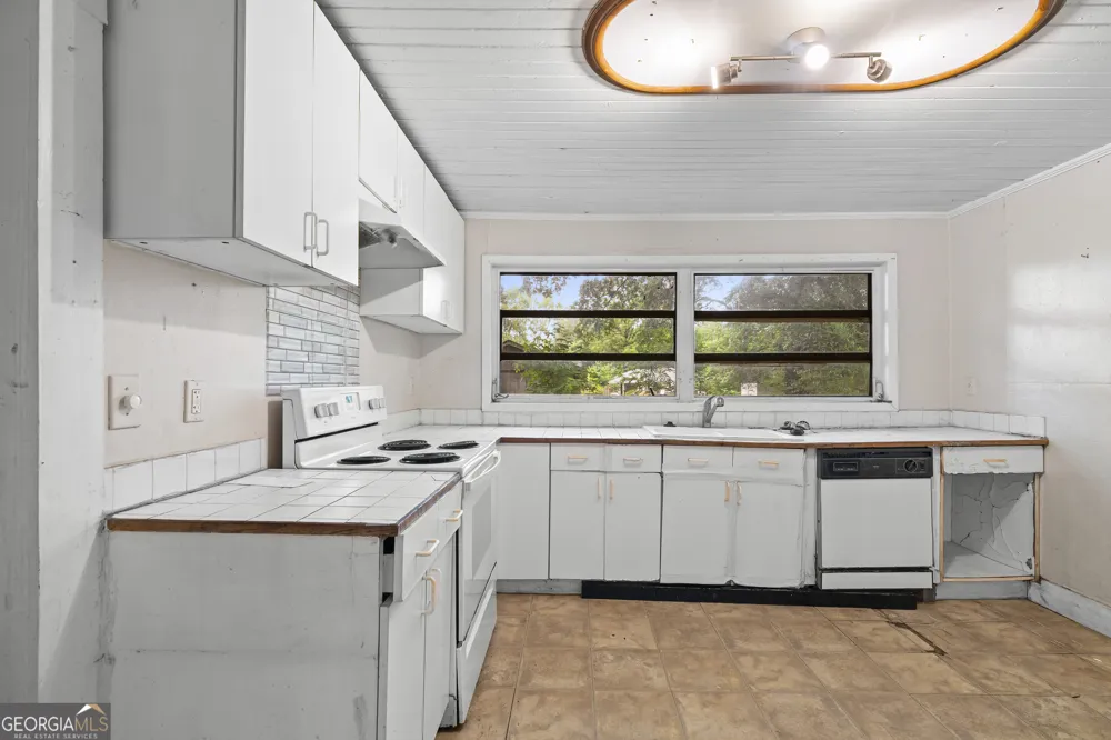 710 Murphey ST Scottdale, GA 30079