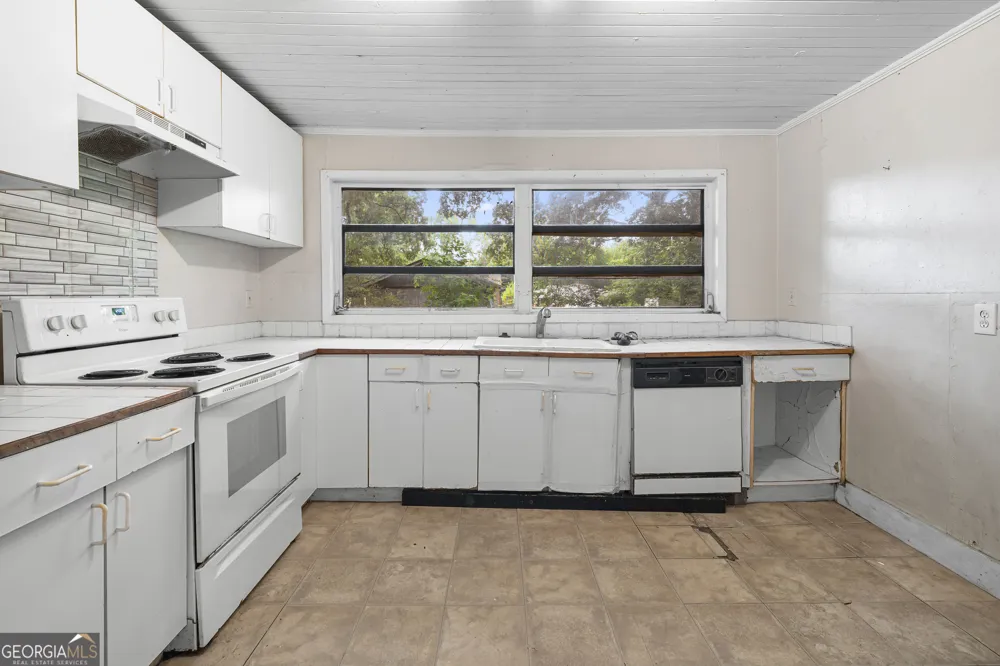 710 Murphey ST Scottdale, GA 30079