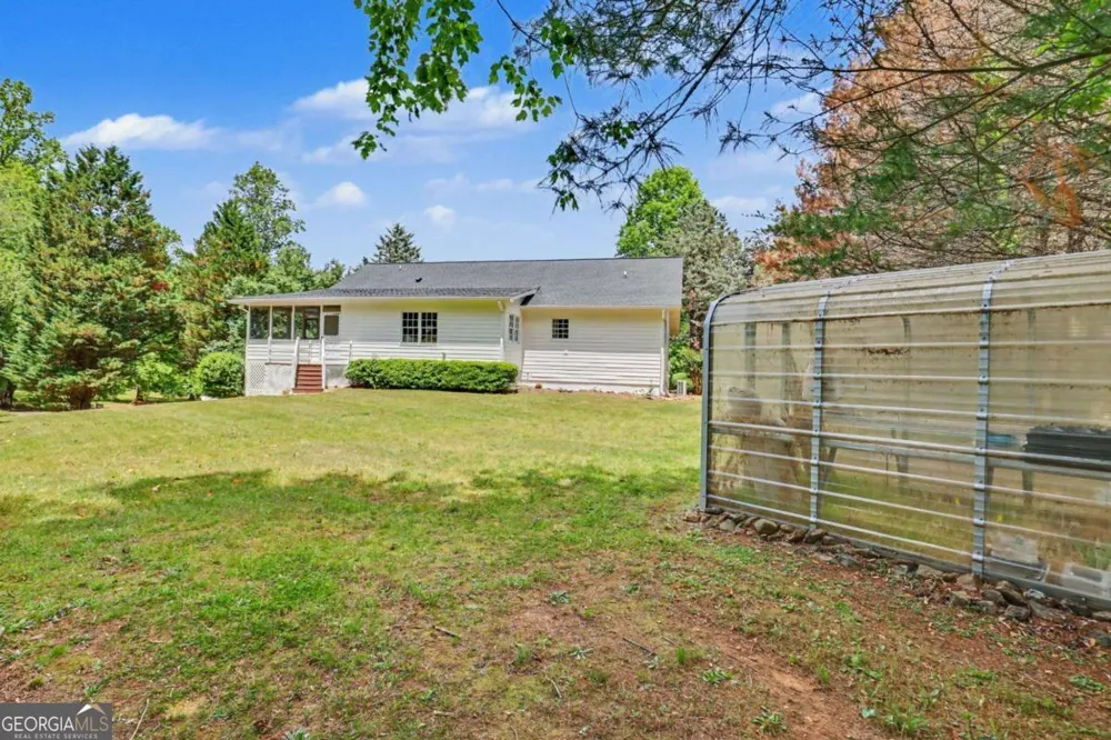 2421 Settlers RDG Hiawassee, GA 30546