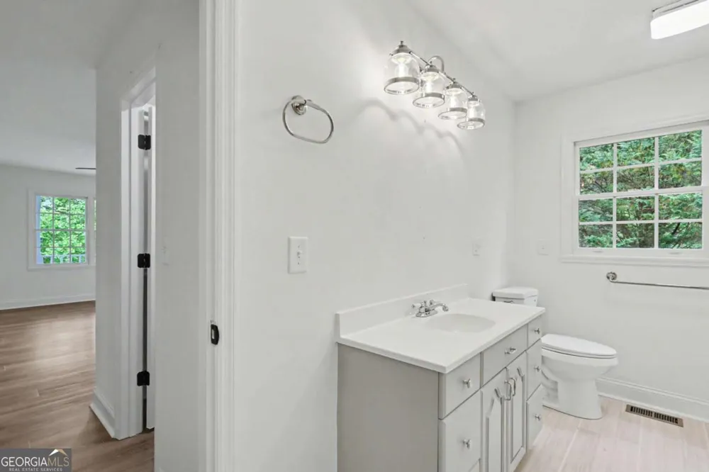 2421 Settlers RDG Hiawassee, GA 30546