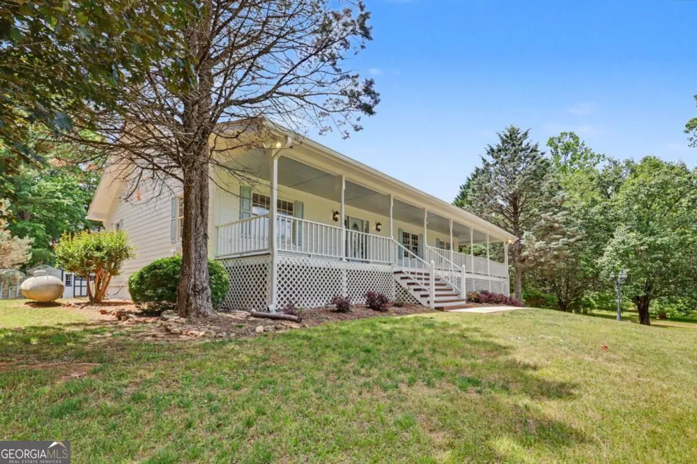 2421 Settlers RDG Hiawassee, GA 30546