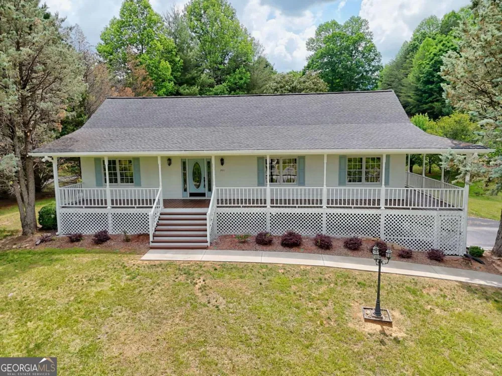 2421 Settlers RDG Hiawassee, GA 30546