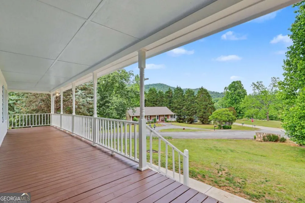 2421 Settlers RDG Hiawassee, GA 30546