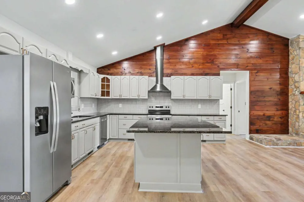 2421 Settlers RDG Hiawassee, GA 30546
