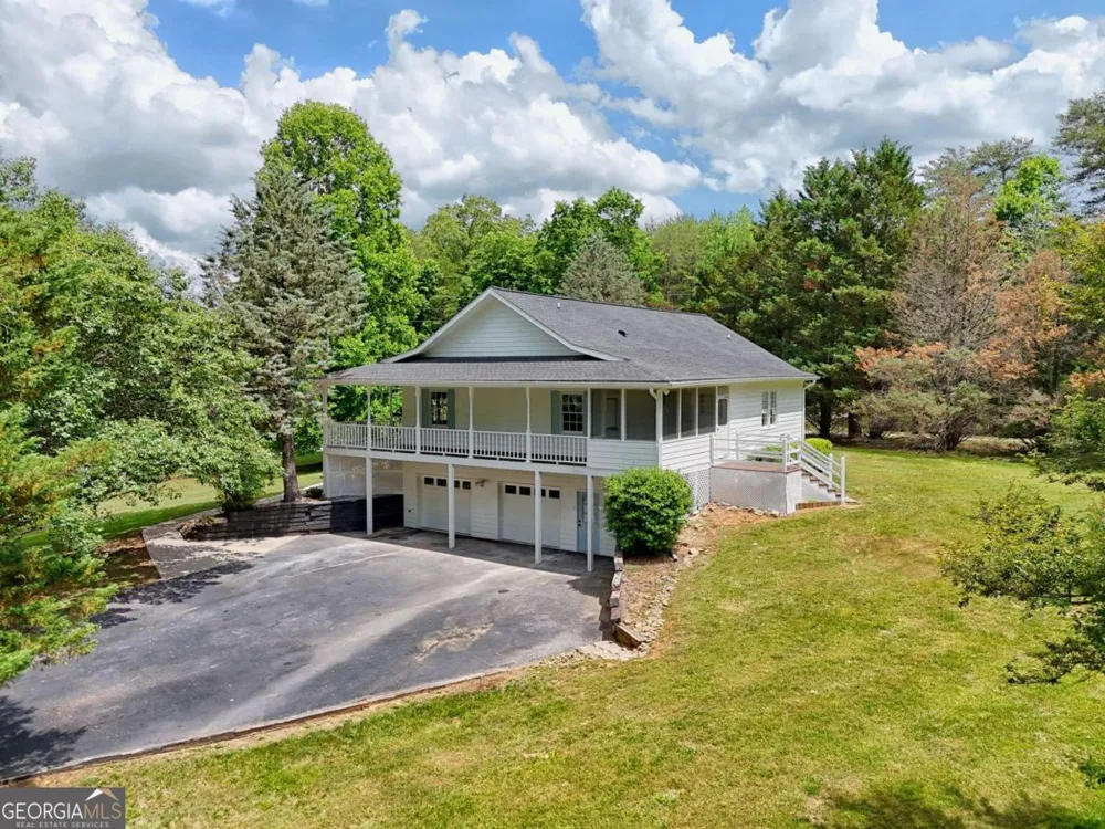 2421 Settlers RDG Hiawassee, GA 30546