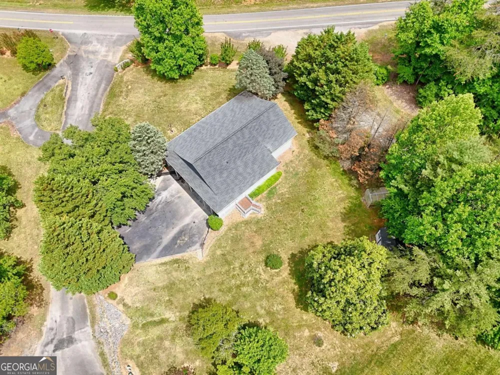 2421 Settlers RDG Hiawassee, GA 30546