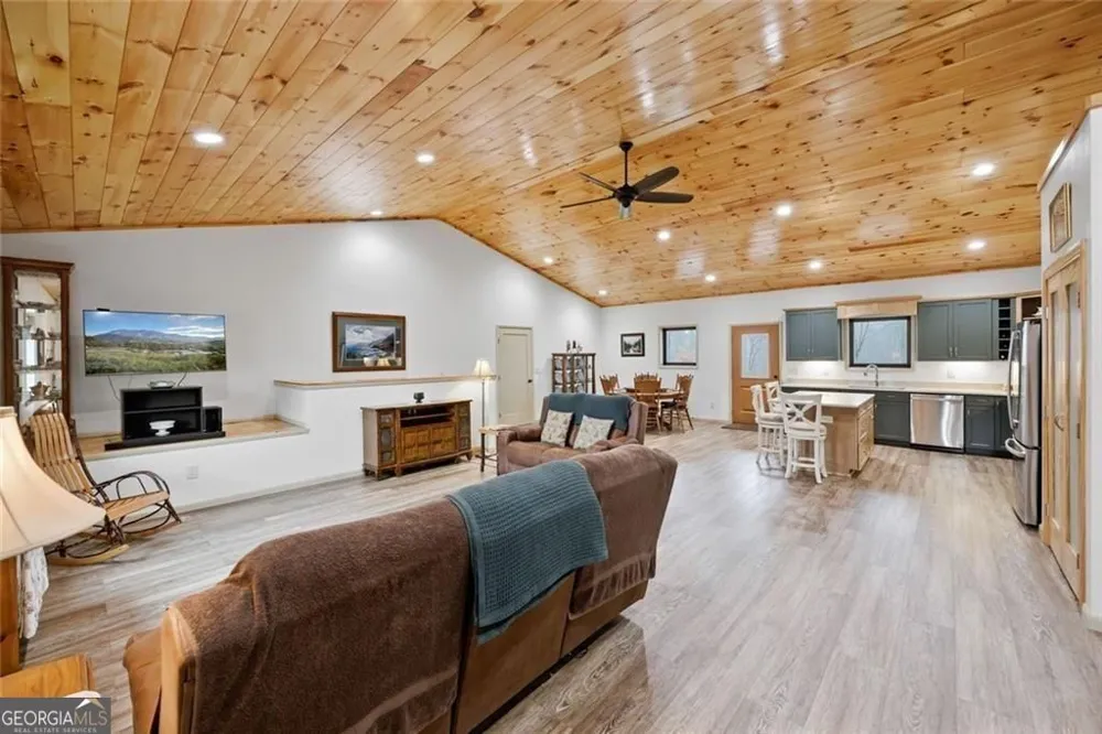1581 Taylor Town RD NE Ranger, GA 30734