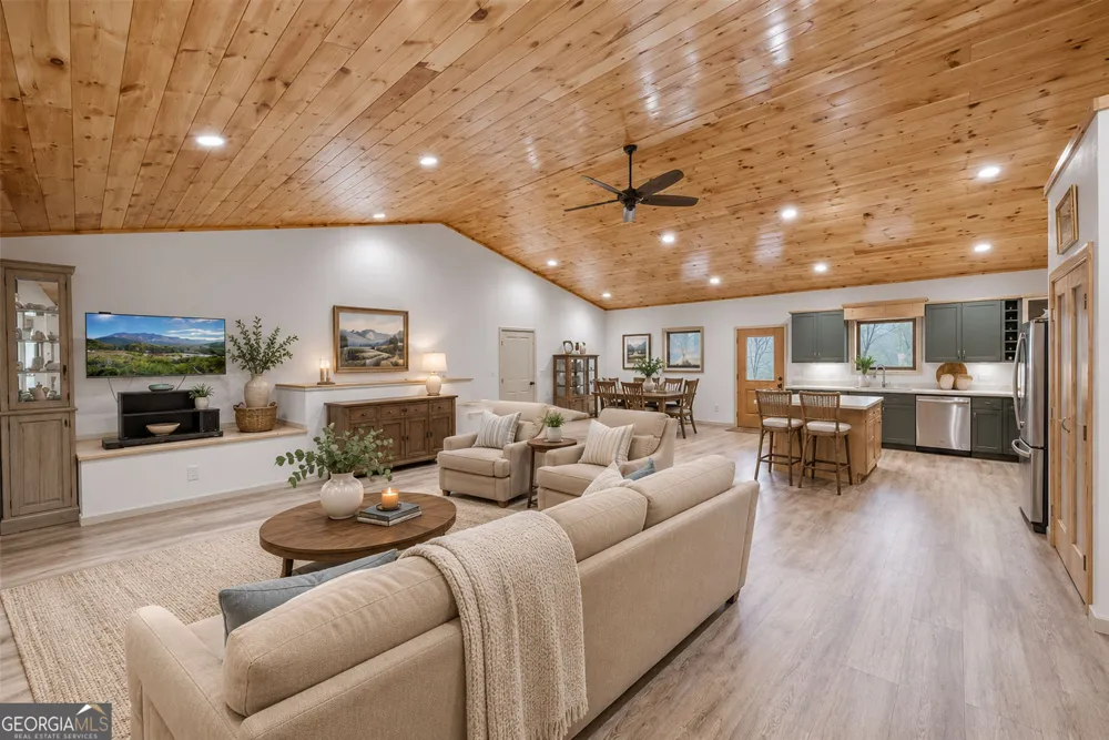 1581 Taylor Town RD NE Ranger, GA 30734