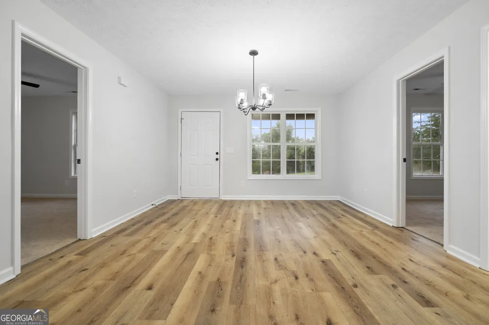 332 Lavista DR SW Calhoun, GA 30701