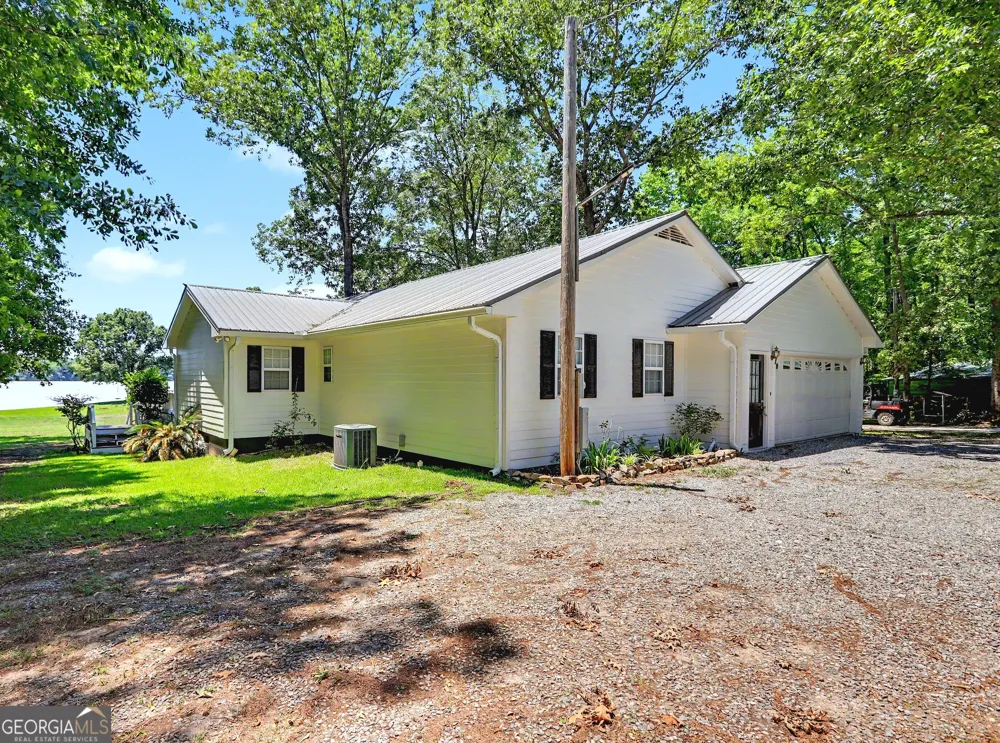 1691 Arrowhead RD Greensboro, GA 30642