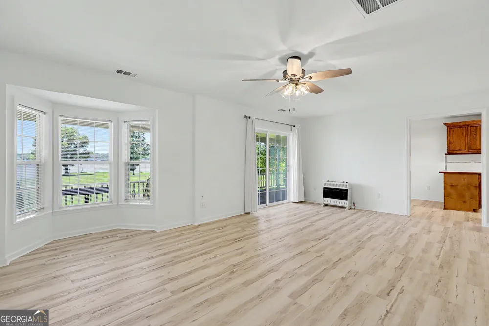 1691 Arrowhead RD Greensboro, GA 30642