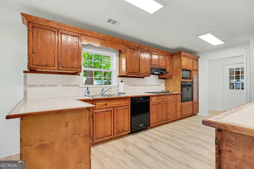 1691 Arrowhead RD Greensboro, GA 30642