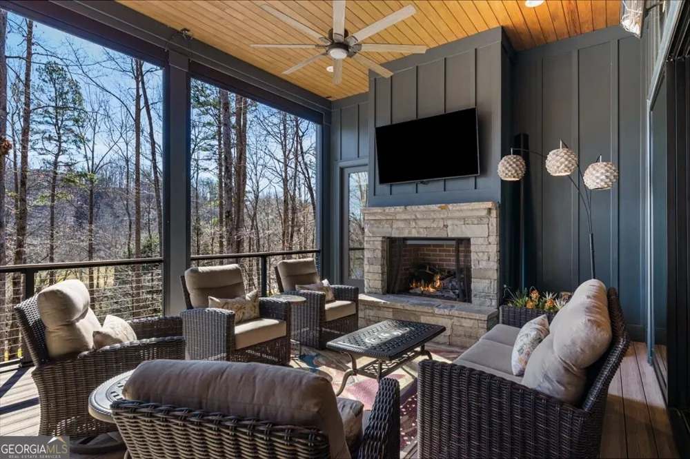 448 Golden Bear PASS Dahlonega, GA 30533