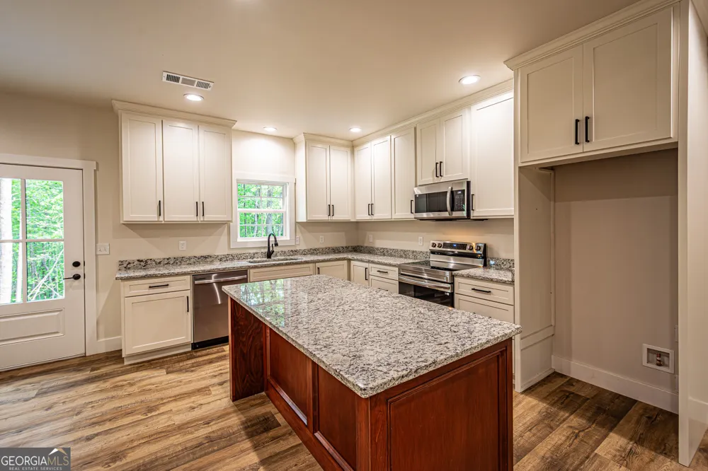 15 Eloise WAY Dahlonega, GA 30533