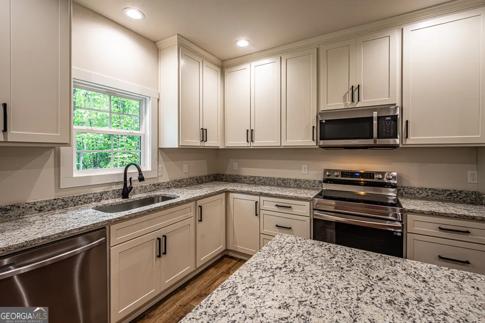 15 Eloise WAY Dahlonega, GA 30533