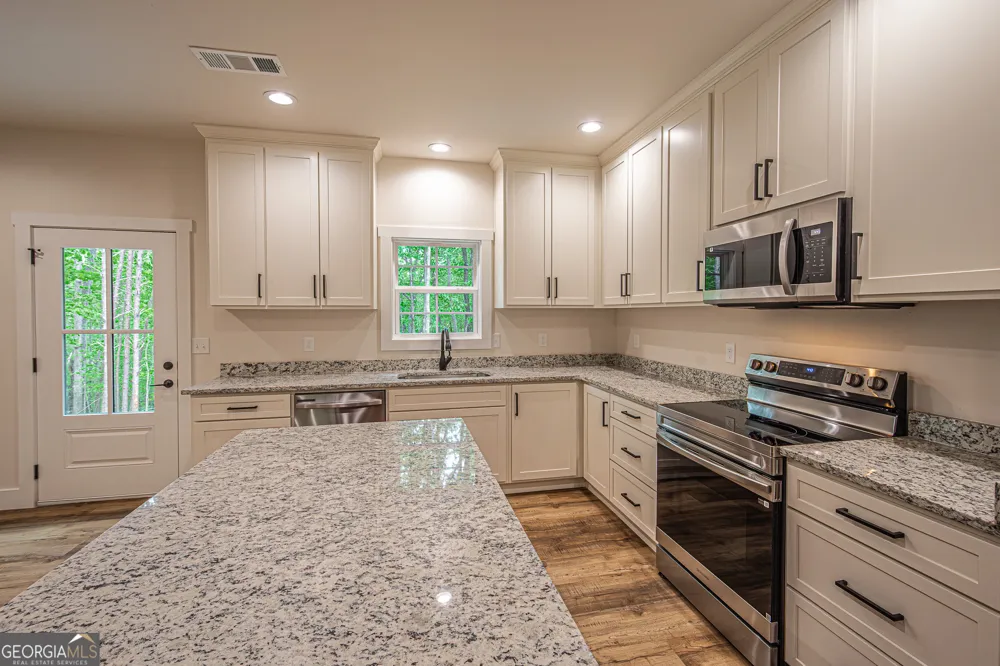 15 Eloise WAY Dahlonega, GA 30533
