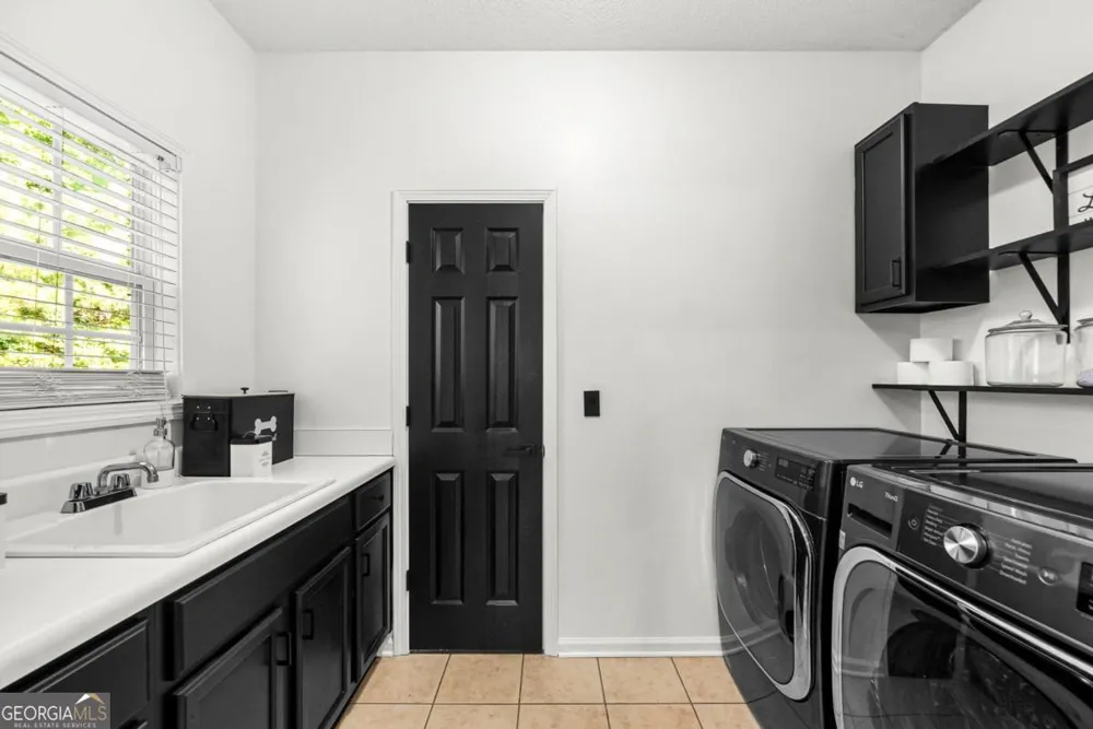 176 Oak Leaf DR Carrollton, GA 30116