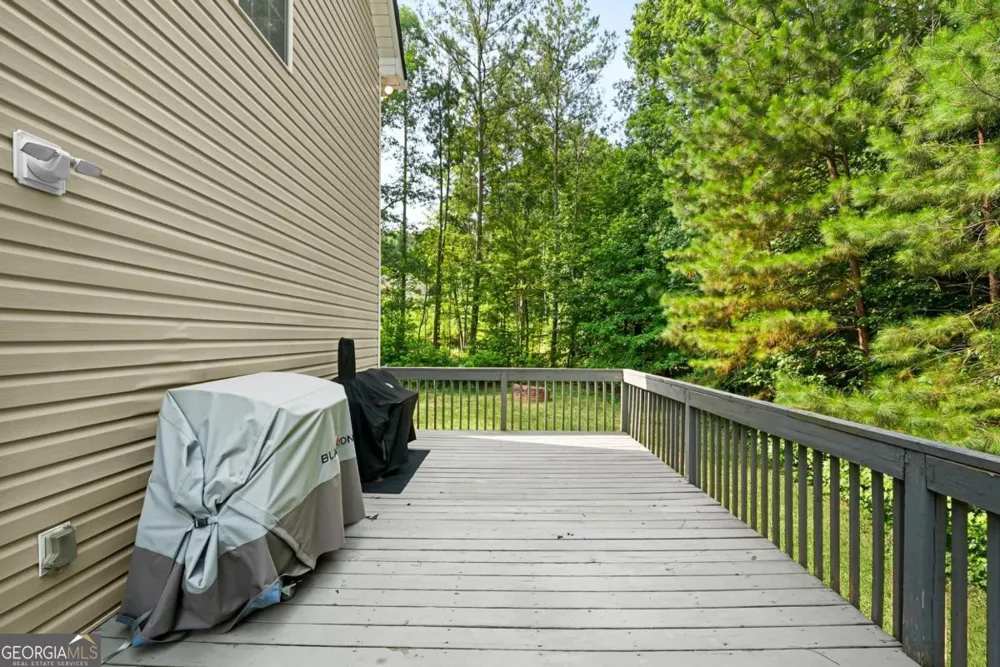 176 Oak Leaf DR Carrollton, GA 30116