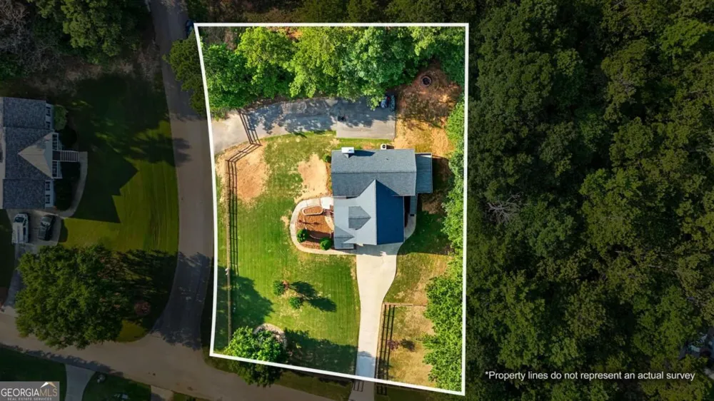176 Oak Leaf DR Carrollton, GA 30116