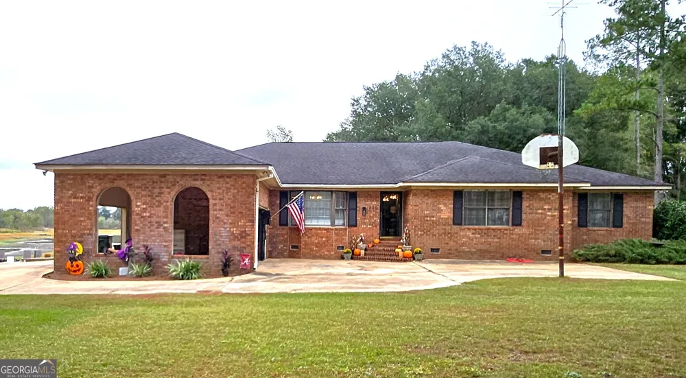290 Long RD Bainbridge, GA 39817
