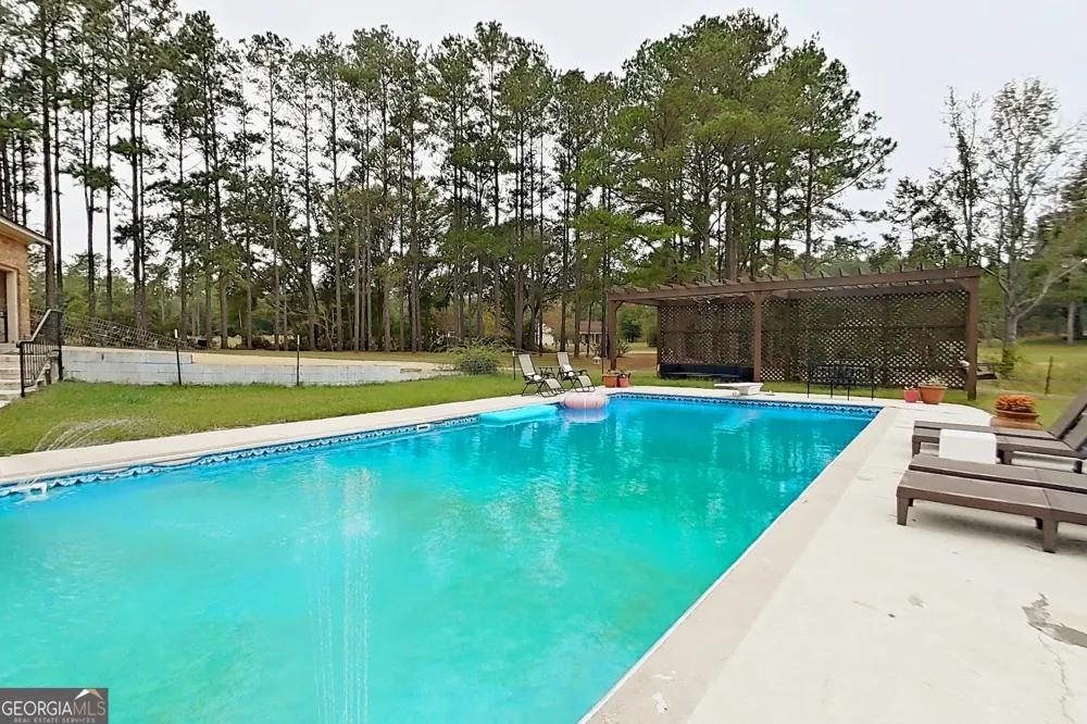 290 Long RD Bainbridge, GA 39817