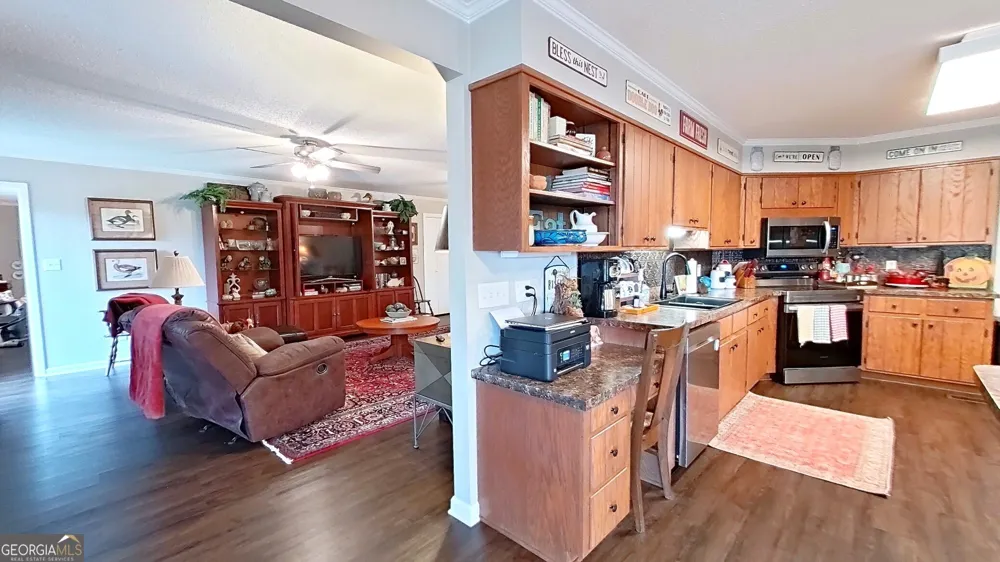 290 Long RD Bainbridge, GA 39817