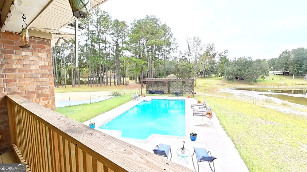 290 Long RD Bainbridge, GA 39817