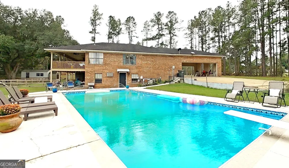 290 Long RD Bainbridge, GA 39817