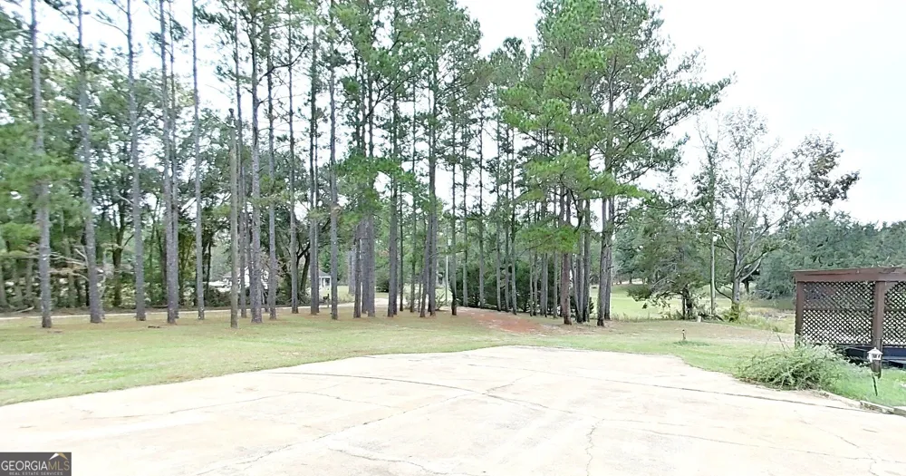 290 Long RD Bainbridge, GA 39817