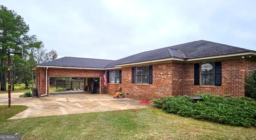 290 Long RD Bainbridge, GA 39817