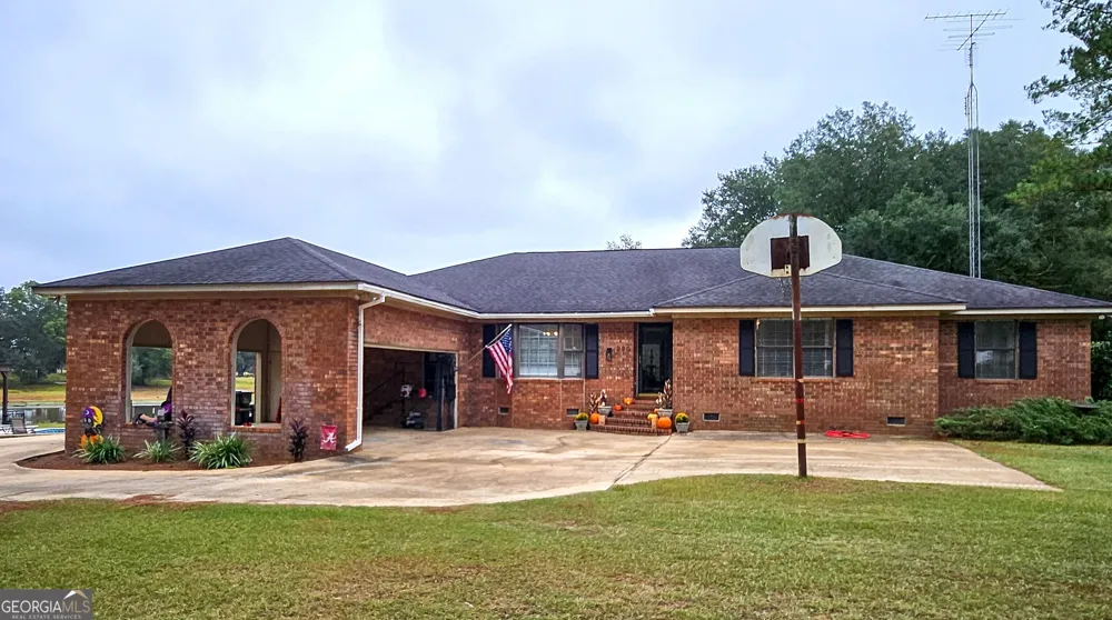 290 Long RD Bainbridge, GA 39817