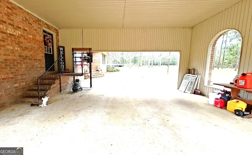 290 Long RD Bainbridge, GA 39817