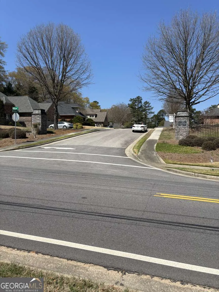 329 Vinings WALK NW Gainesville, GA 30501