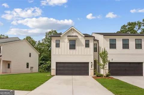 7513 Clover LN