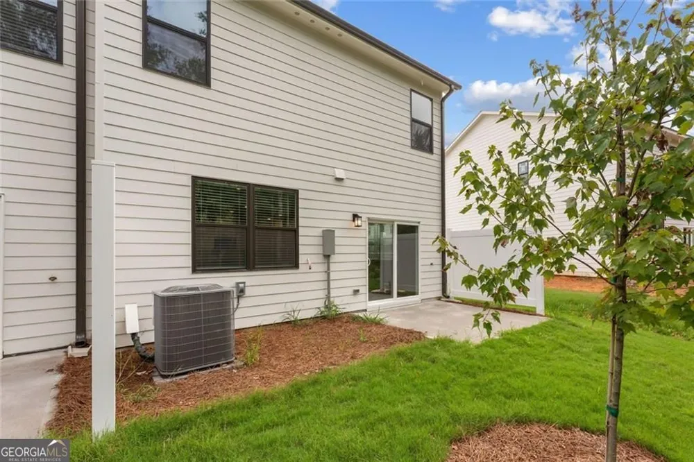 7513 Clover LN Flowery Branch, GA 30542