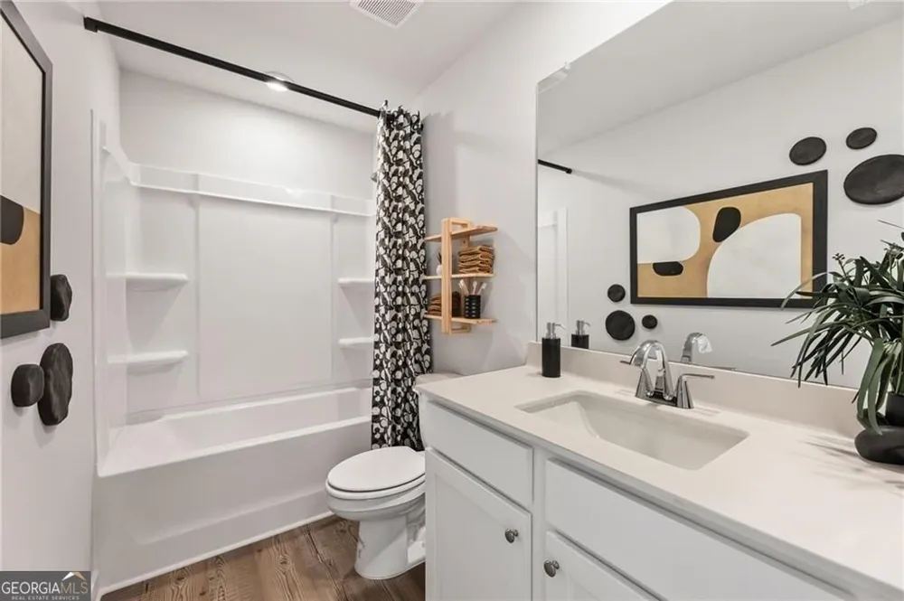 7513 Clover LN Flowery Branch, GA 30542