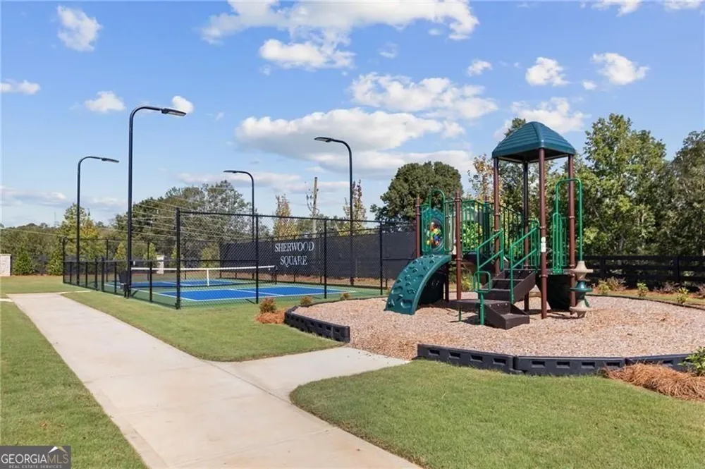 7513 Clover LN Flowery Branch, GA 30542
