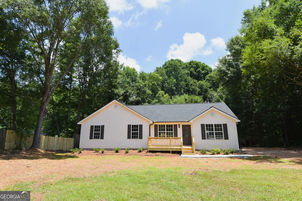 100 N Rover RD Williamson, GA 30292