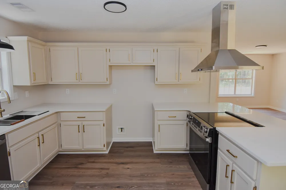100 N Rover RD Williamson, GA 30292
