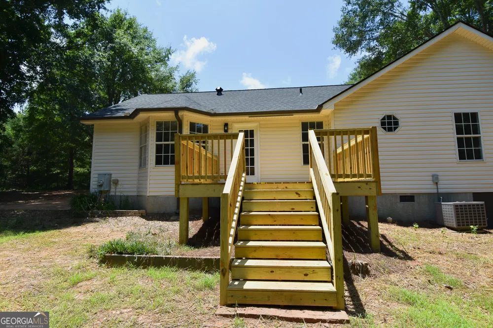 100 N Rover RD Williamson, GA 30292
