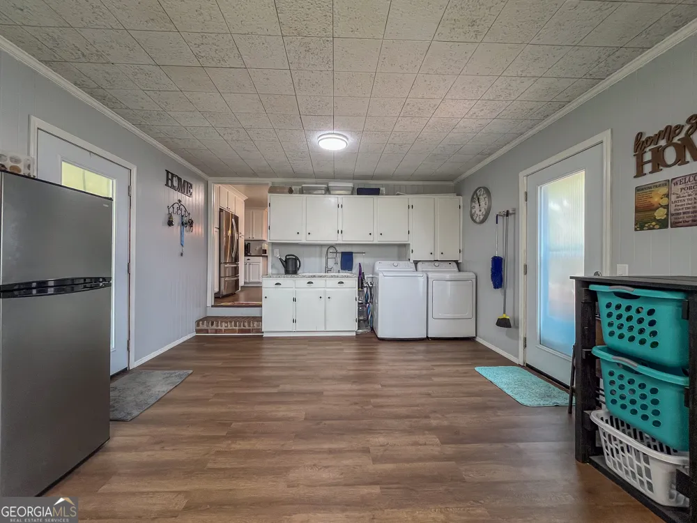 141 N Railroad AVE Chauncey, GA 31011