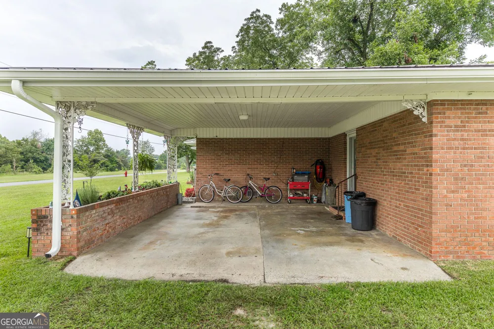 141 N Railroad AVE Chauncey, GA 31011