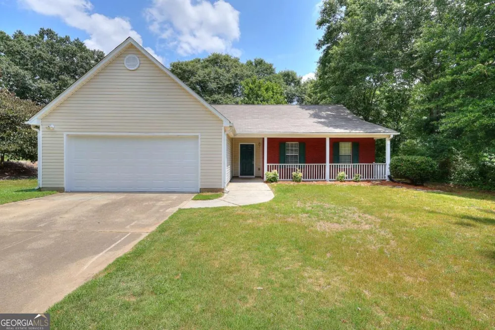 4160 Janel LN Loganville, GA 30052