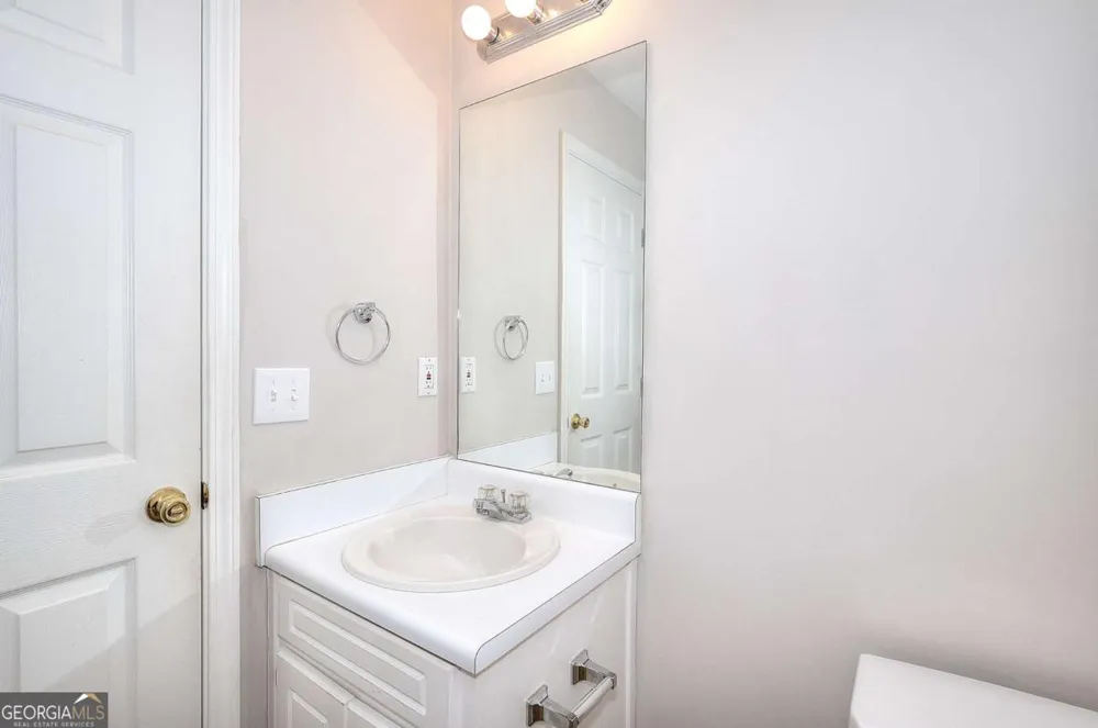 4160 Janel LN Loganville, GA 30052